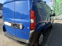 Usata Fiat Doblò 95 CV (69 kW) 2011 Blu Monovolume