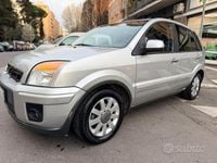 Usata Ford Fusion 80 CV (58 kW) 2011 Grigio Utilitaria