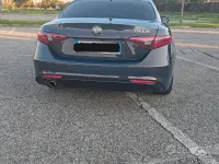 Usata Alfa Romeo Giulia Executive 160 CV (117 kW) 2019 Bluazzurro Berlina