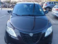 Usata Lancia Ypsilon 85 CV (62 kW) 2014 Viola Utilitaria