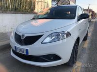 Usata Lancia Ypsilon 69 CV (50 kW) 2019 Bianco Utilitaria