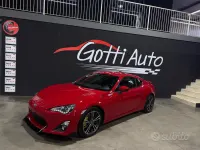 Usata Toyota GT86 Design 200 CV (147 kW) 2014 Rosso Coupé