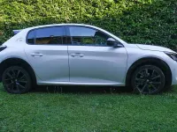 Usata Peugeot 208 GT 131 CV (96 kW) 2021 Bianco Utilitaria