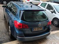 Usata Opel Astra 2013 Blu Station wagon