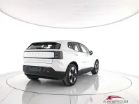 Nuova Volvo EX30 Single Motor Extended Range 200 kW (272 CV) 2025 Onyx black SUV