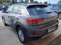 Usata VW T-Roc Life 110 CV (80 kW) 2023 Indium grey SUV