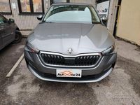 Usata Skoda Scala Ambition 95 CV (69 kW) 2023 Grigio scuro metallizzato Utilitaria