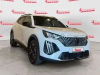 Usata Peugeot 2008 Allure 131 CV (96 kW) 2025 Bianco SUV