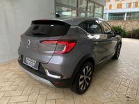 Begagnad Renault Captur Techno 91 HK (66 kW) 2024 Grå SUV