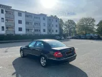 Usata Mercedes E270 Avantgarde 177 CV (130 kW) 2002 Blu/azzurro Berlina