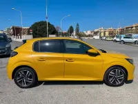 Usata Peugeot 208 Allure 102 CV (75 kW) 2020 Giallo Utilitaria