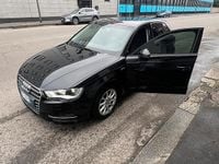 Usado Audi A3 125 CV (91 kW) 2016 Negro Familiar