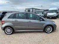 Usata Mercedes B180 109 CV (80 kW) 2006 Beige Monovolume