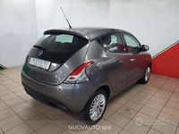 Usata Lancia Ypsilon Gold 69 CV (50 kW) 2015 Grigio Utilitaria