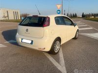 Usata Fiat Punto Evo 95 CV (69 kW) 2013 Bianco Utilitaria