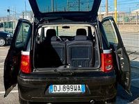 Usata Peugeot 1007 68 CV (50 kW) 2007 Nero Monovolume