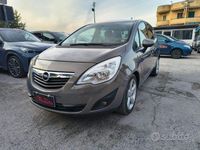 Usata Opel Meriva 100 CV (73 kW) 2011 Verde Monovolume