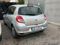 Brugt Renault Clio II 75 HK (55 kW) 2010 Grå Hatchback