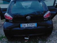 Usata Toyota Aygo 68 CV (50 kW) 2009 Nero Utilitaria