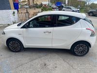 Usata Lancia Ypsilon 95 CV (69 kW) 2017 Bianco Utilitaria