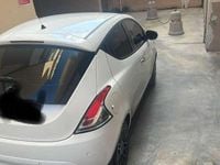 Usata Lancia Ypsilon Gold 95 CV (69 kW) 2016 Utilitaria