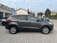 Usata Ford Kuga S 150 CV (110 kW) 2016 Grigio SUV