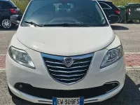 Usata Lancia Ypsilon 69 CV (50 kW) 2014 Bianco Utilitaria