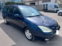 Usata Ford Focus 90 CV (66 kW) 2002 Blu Station wagon
