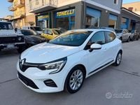Usata Renault Clio V Zen 101 CV (74 kW) 2021 Grigio Berlina