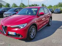 Usata Alfa Romeo Stelvio Super 209 CV (153 kW) 2018 Rosso SUV