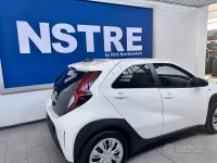 Usata Toyota Aygo X Trend 72 CV (52 kW) 2025 Bianco SUV
