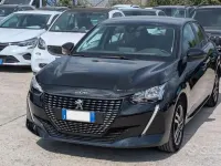 Usata Peugeot 208 101 CV (74 kW) 2023 Nero Utilitaria