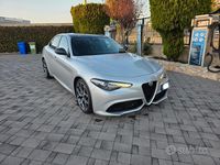 Usata Alfa Romeo Giulia Tech Edition 190 CV (139 kW) 2019 Argento Berlina