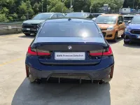 Usata BMW 330 M Sport 286 CV (210 kW) 2023 Blu scuro Utilitaria