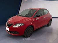 Usata Lancia Ypsilon Gold 69 CV (50 kW) 2022 Rosso Utilitaria