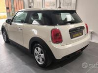 Usata Mini ONE 102 CV (75 kW) 2016 Bianco Utilitaria