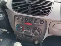 Usata Fiat Punto 80 CV (58 kW) 2000 Grigio Utilitaria