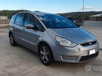 Begagnad Ford S-MAX Titanium 140 HK (102 kW) 2007 Grå Minibuss