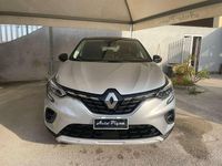 Usata Renault Captur Intens 145 CV (106 kW) 2022 Argento SUV