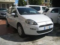 Usata Fiat Punto Easy 77 CV (56 kW) 2012 Bianco metallizzato Utilitaria