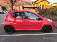 Usata Peugeot 107 68 CV (50 kW) 2010 Utilitaria
