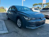 Usata VW Golf VIII 115 CV (84 kW) 2025 Grigio Berlina