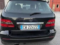Usata Mercedes B200 140 CV (102 kW) 2005 Nero Monovolume