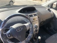 usata Toyota Yaris -- 1.0 5p. Sol