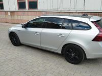 Usata Volvo V60 Kinetic 163 CV (119 kW) 2011 Grigio Station wagon