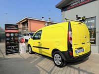 Usata Renault Kangoo 110 CV (80 kW) 2019 Giallo 387 Monovolume