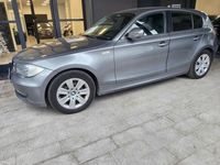 Gebraucht BMW 118 142 PS (104 kW) 2011 Grau Kleinwagen
