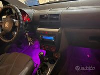 Usata VW Fox Sport 54 CV (39 kW) 2005 Blu Utilitaria