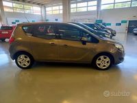 Usata Opel Meriva 136 CV (100 kW) 2015 Marrone Monovolume