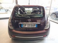 Usata Lancia Ypsilon 60 CV (44 kW) 2008 Viola Utilitaria